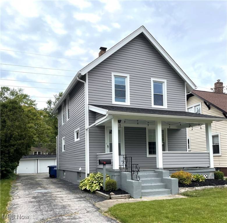 Lakewood, OH 44107,18408 Sloane AVE