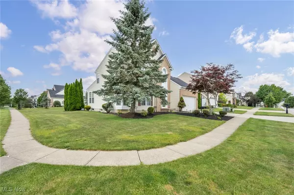 Brunswick, OH 44212,1028 Woodfield LN