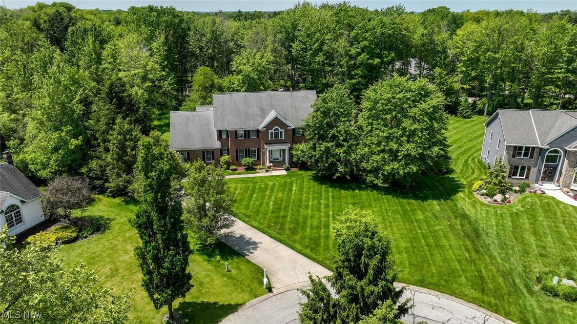 Chagrin Falls, OH 44022,304 Fox WAY