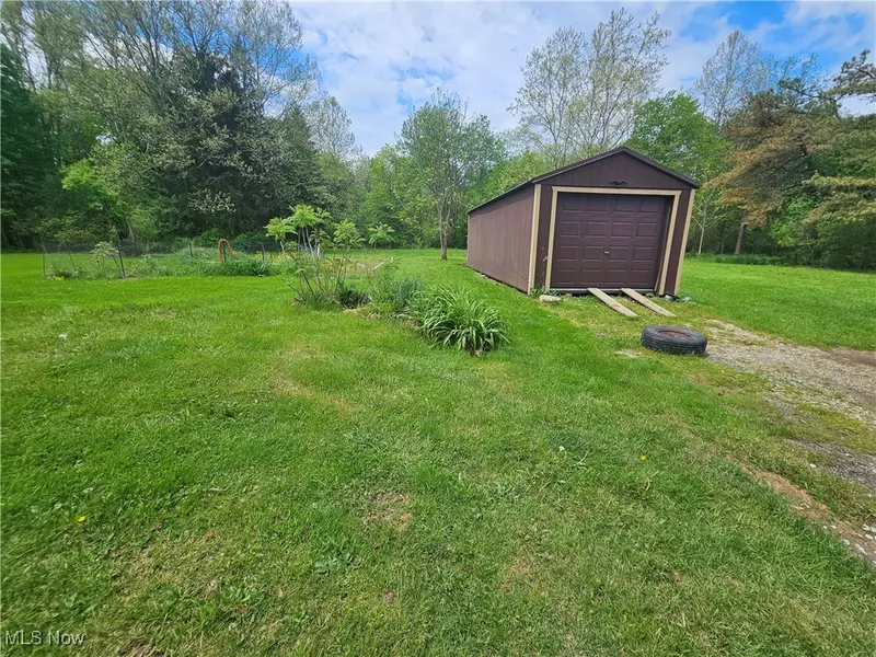 2603 Center RD, Rock Creek, OH 44010