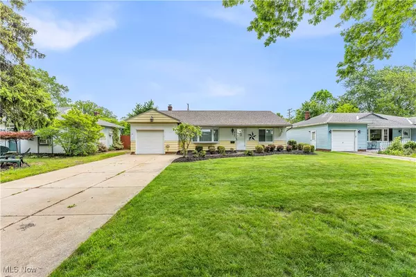 Parma Heights, OH 44130,6751 Oakwood RD