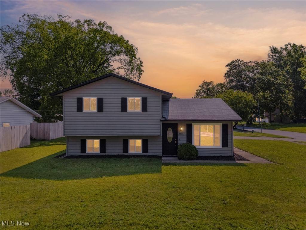 Elyria, OH 44035,2214 Middle AVE