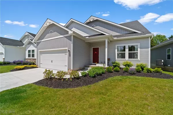 724 Hampshire CT, Amherst, OH 44001