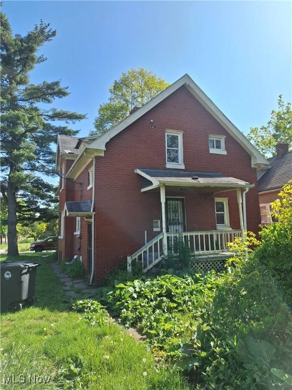Cleveland, OH 44105,11117 Revere ave