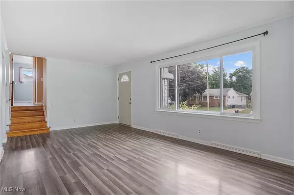 North Canton, OH 44720,1132 Clearmount AVE SE