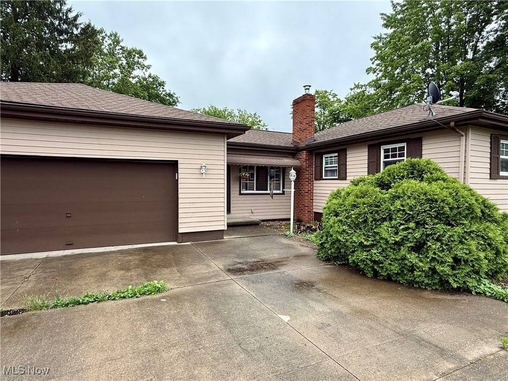 8503 Stanley RD, Windham, OH 44288