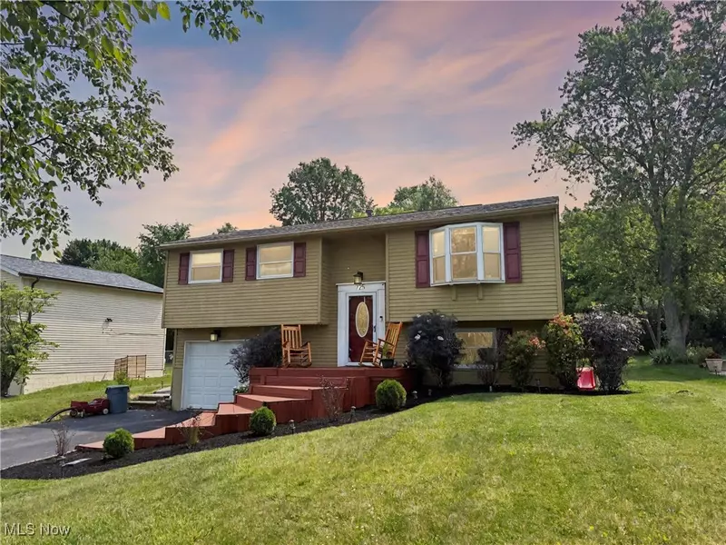 725 Purdue AVE, Austintown, OH 44515