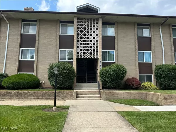 10438 N Church DR #207, Parma Heights, OH 44130