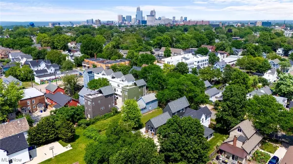 Cleveland, OH 44102,1924 W 48th ST