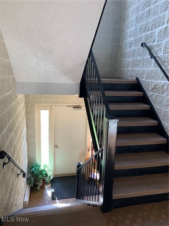 Boardman, OH 44512,860 Moyer AVE