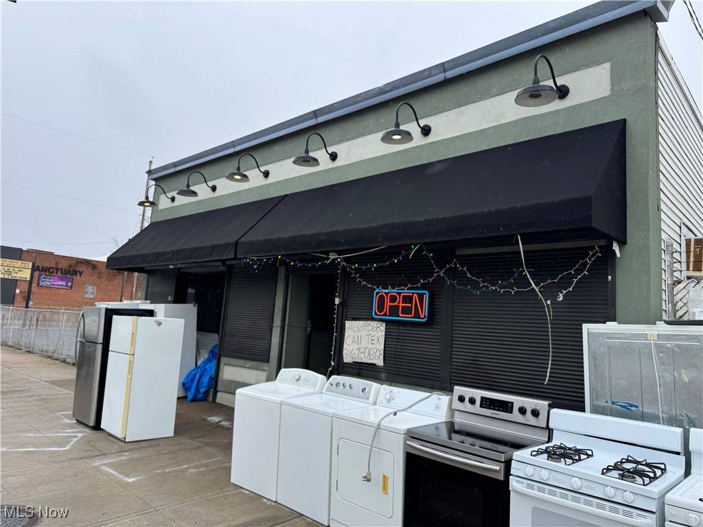Cleveland, OH 44105,3990-94 E 131st ST