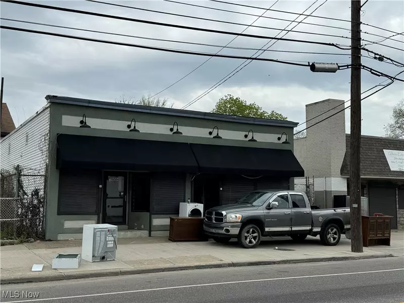 3990-94 E 131st ST, Cleveland, OH 44105