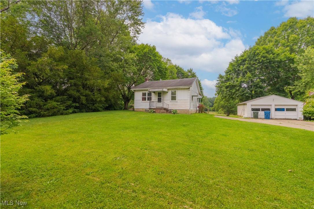 638 Moore RD, Akron, OH 44319