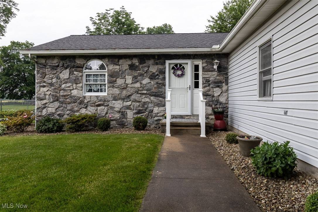 Salem, OH 44460,456 Hickory LN