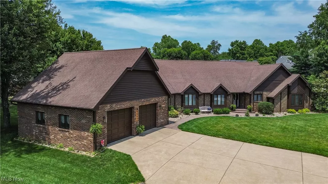 5507 13th AVE, Vienna, WV 26105