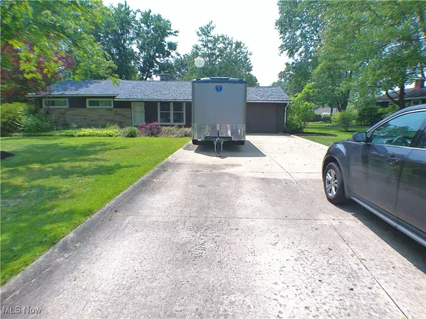 Macedonia, OH 44056,8374 Melody LN