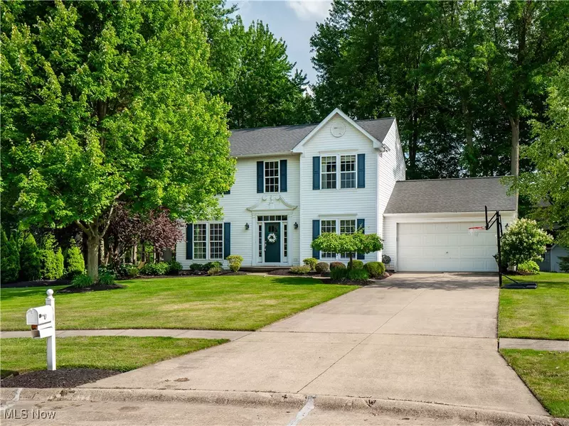 34021 Hickory CT, Avon, OH 44011