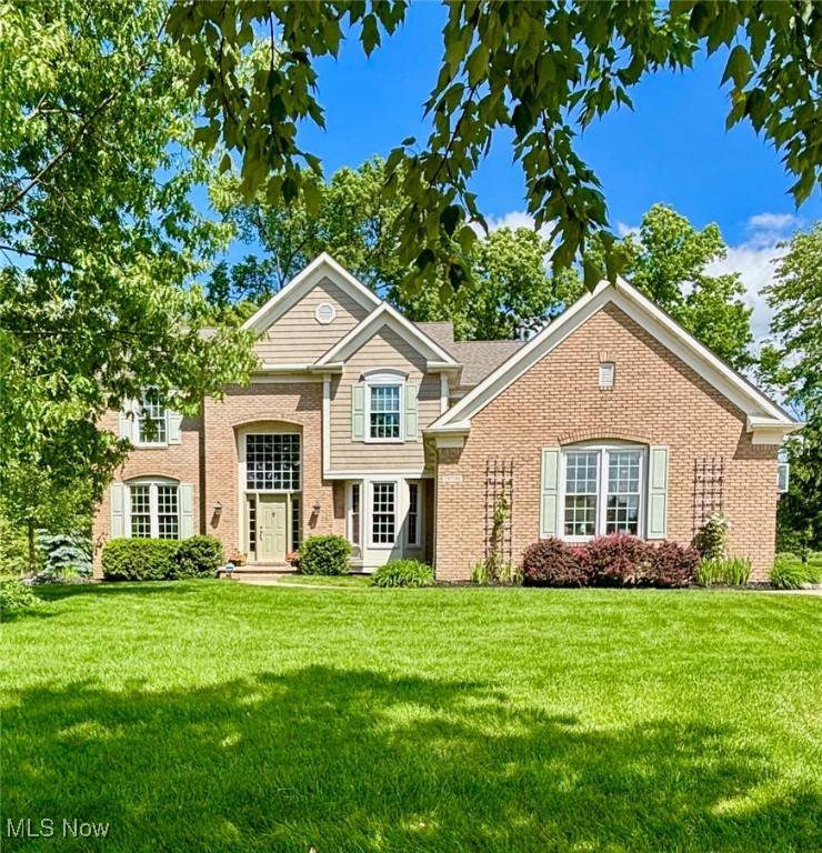 19598 E Kerry PL, Strongsville, OH 44149