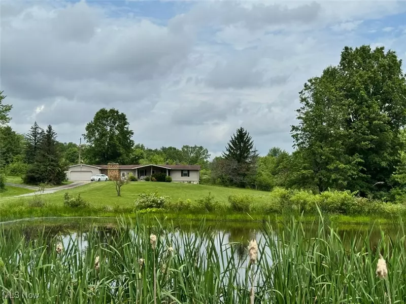 16510 Mock RD, Berlin Center, OH 44401