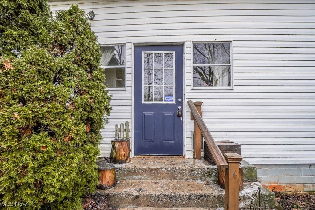 Uniontown, OH 44685,10044 Cleveland AVE NW