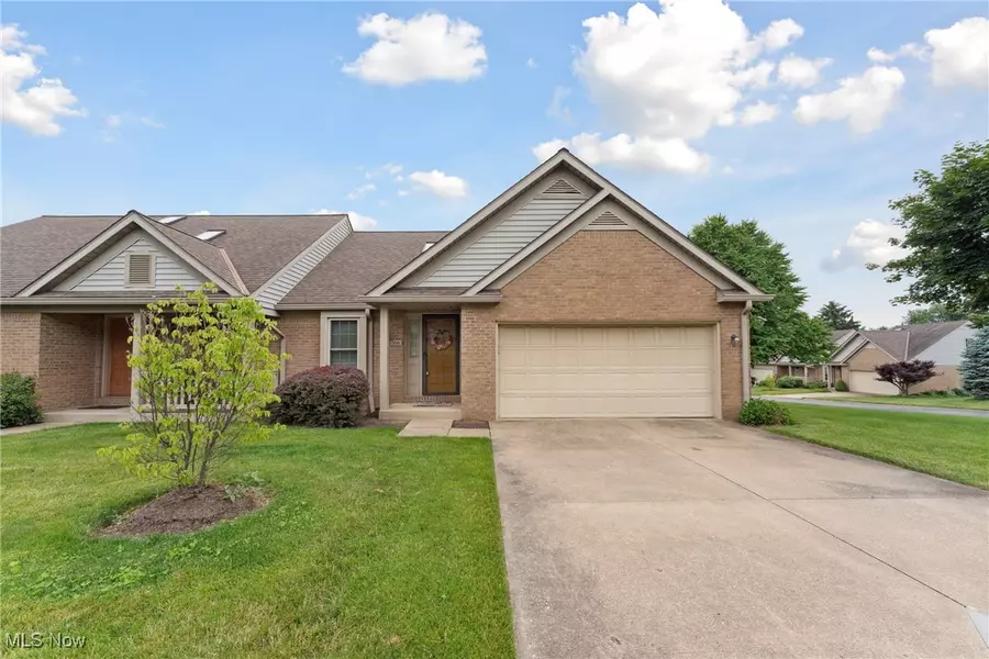 5566 Dorrington AVE NE, Canton, OH 44721