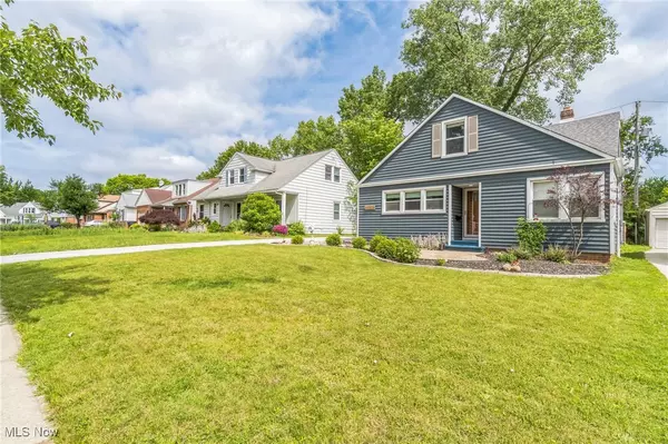 Beachwood, OH 44122,23919 Edgehill DR