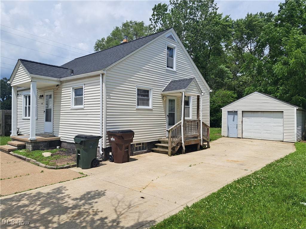 Lorain, OH 44055,2239 N Ridge RD E