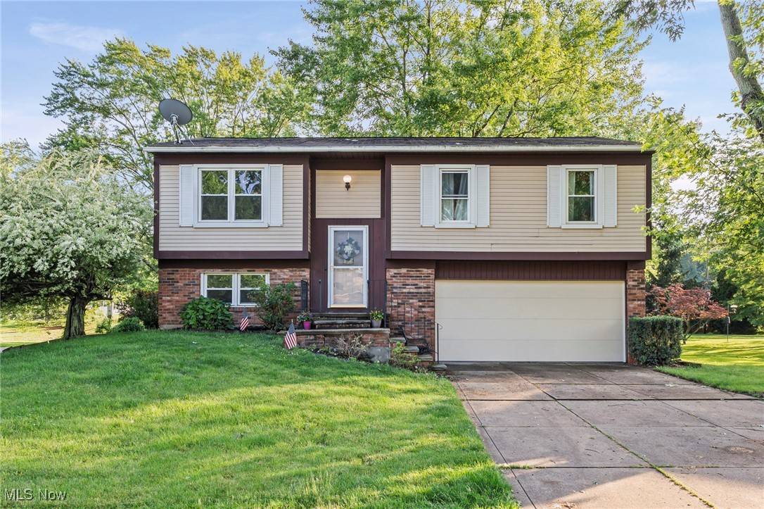 Olmsted Falls, OH 44138,8626 Brentwood DR