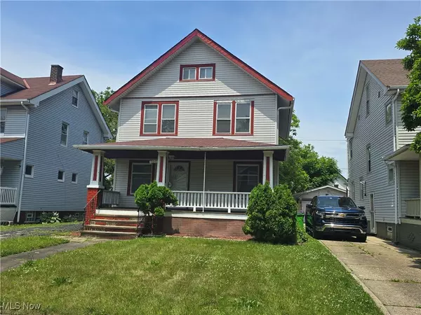 Garfield Heights, OH 44105,13207 Thornhurst AVE