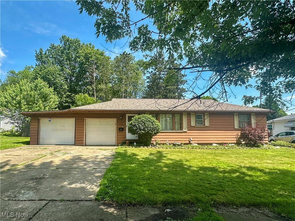 1422 Youll ST, Niles, OH 44446