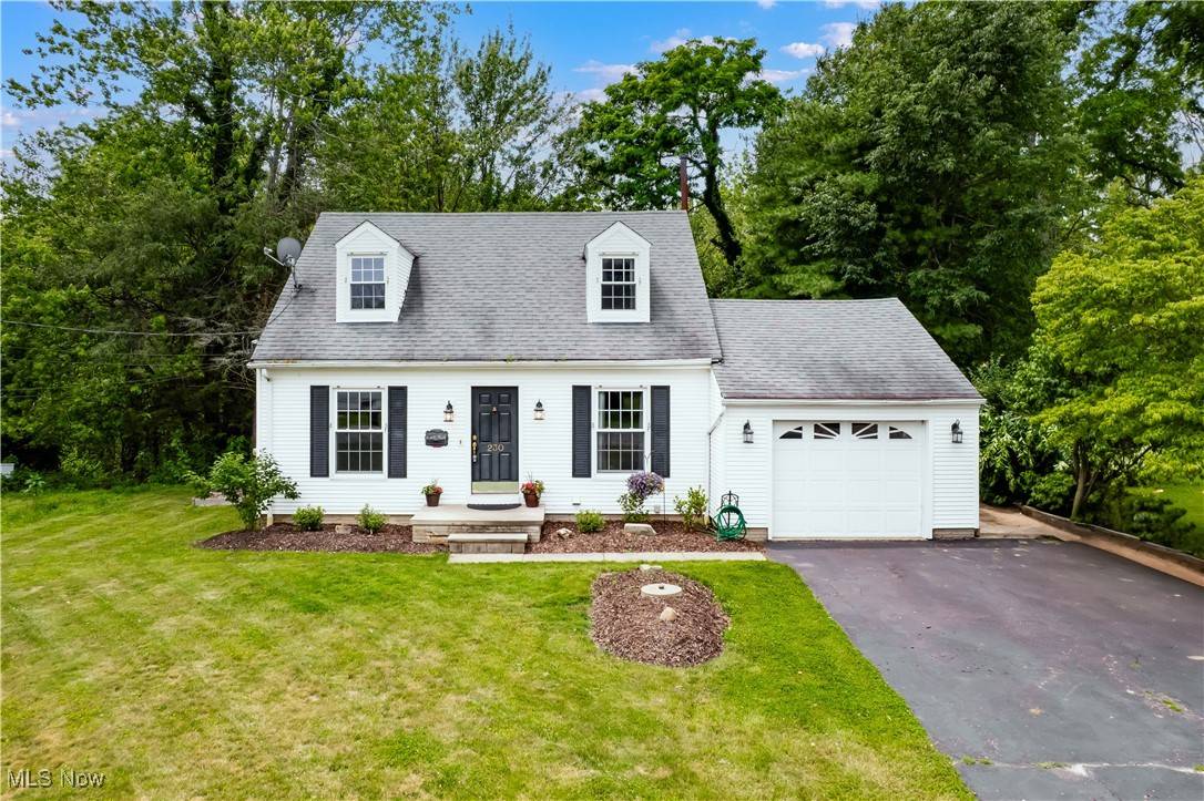 230 S Lake ST, South Amherst, OH 44001