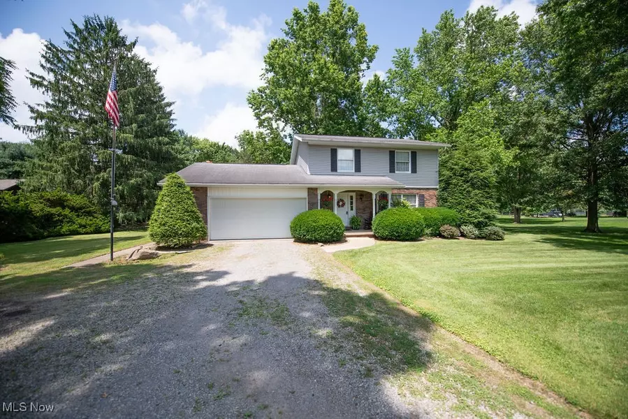 3949 Bair RD NW, Dover, OH 44622
