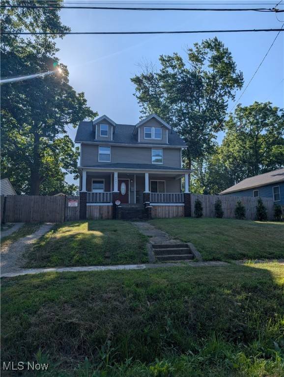 2031 Germaine ST, Cuyahoga Falls, OH 44221