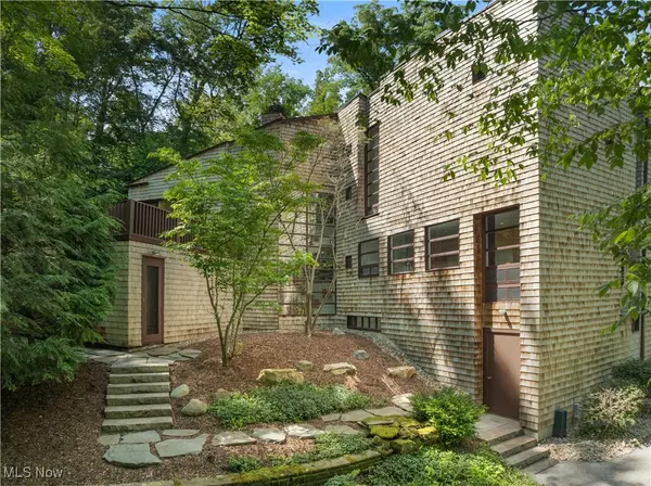 4 Valley Ridge Farm, Hunting Valley, OH 44022