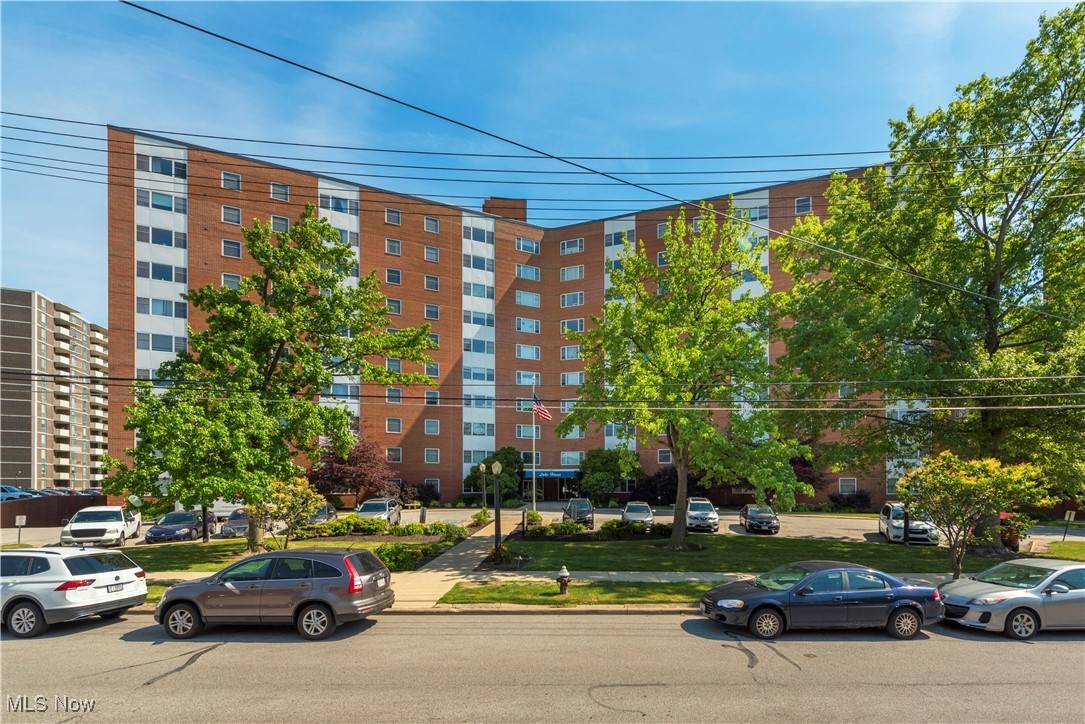 Lakewood, OH 44107,11850 Edgewater #1020