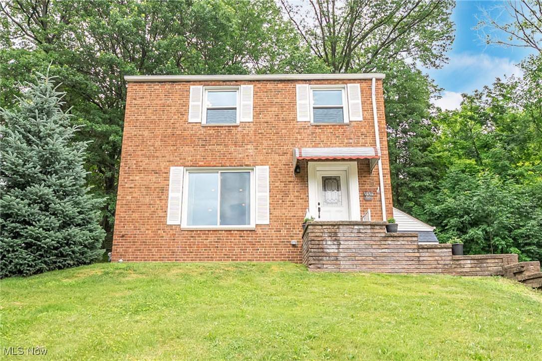 24690 Hawthorne DR, Euclid, OH 44117