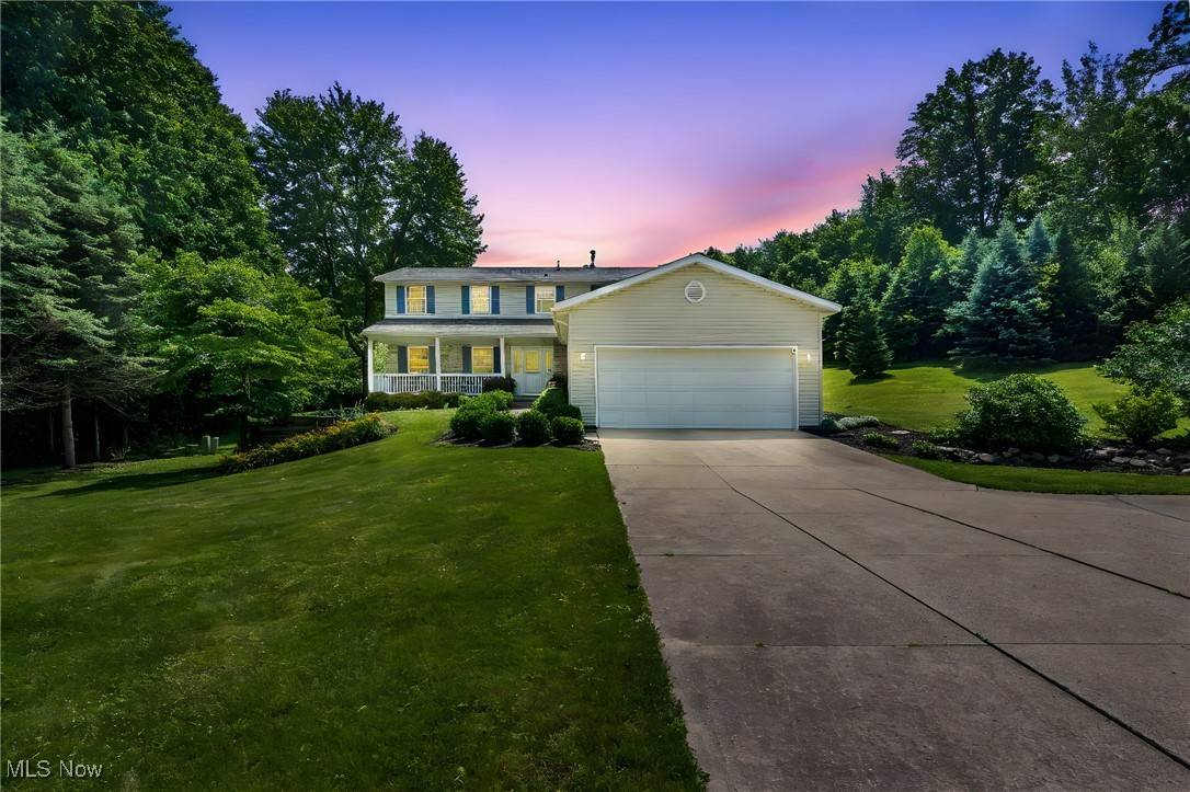 7700 Stonewood DR NW, North Canton, OH 44720
