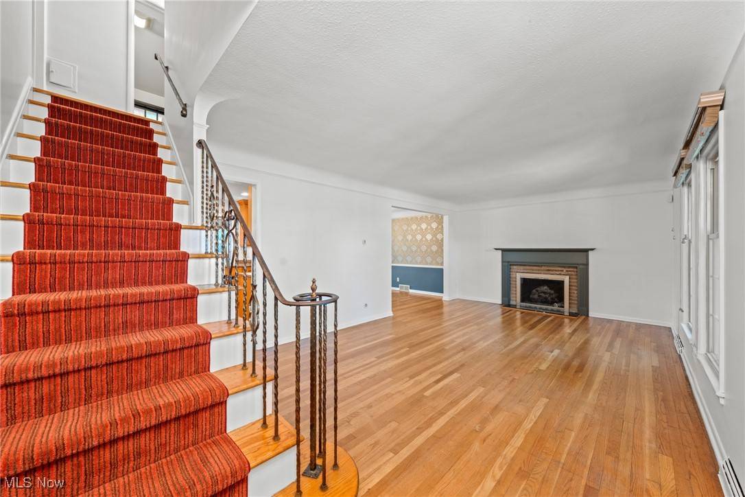 Shaker Heights, OH 44122,3401 Helen RD