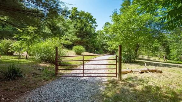 6495 Butcher Knife Rd,  Somerset,  OH 43783