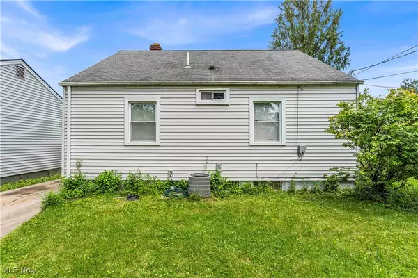 Garfield Heights, OH 44125,12830 Park Knoll DR