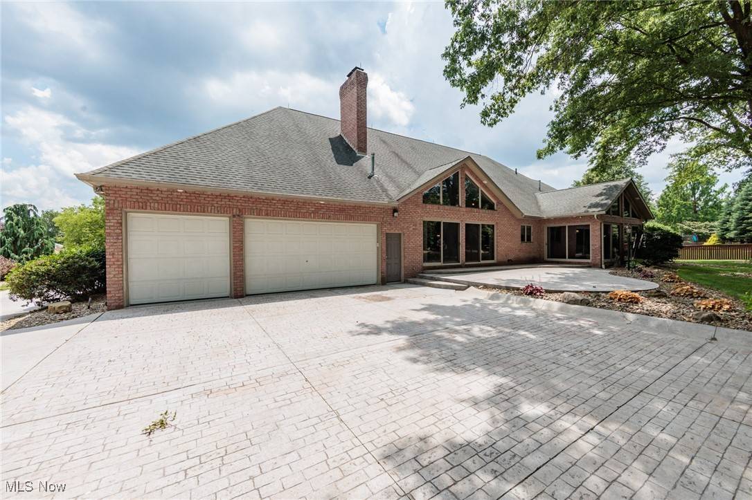 Tallmadge, OH 44278,492 Canterbury WAY