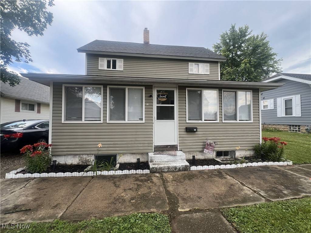 513 Mulvane ST, Newcomerstown, OH 43832