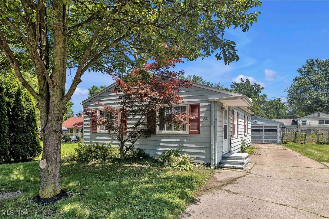 321 Overlook RD, Vermilion, OH 44089