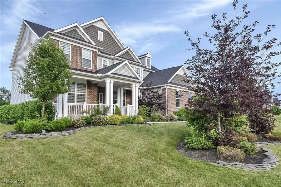 2461 Seton DR, Avon, OH 44011
