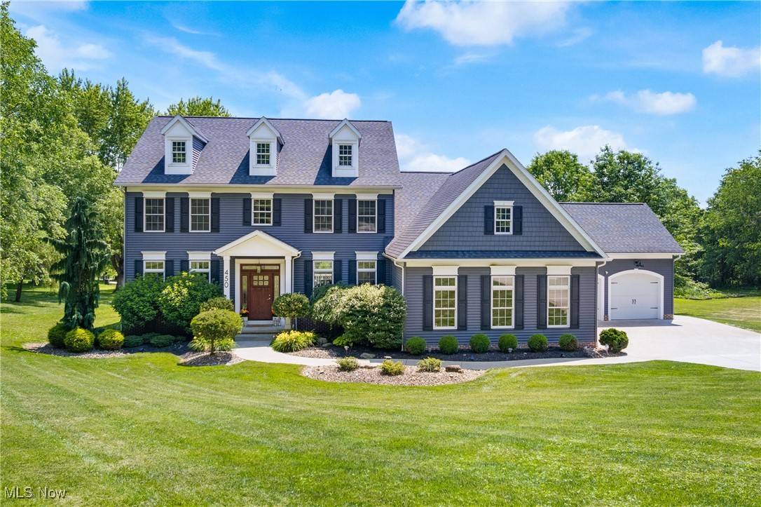 450 Hartville RD, Atwater, OH 44201