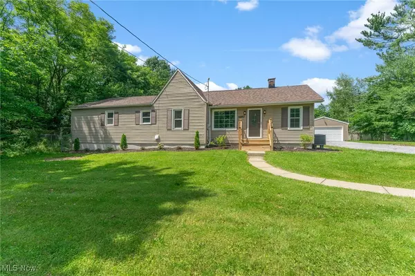 5843 Fairlawn AVE, Hubbard, OH 44425