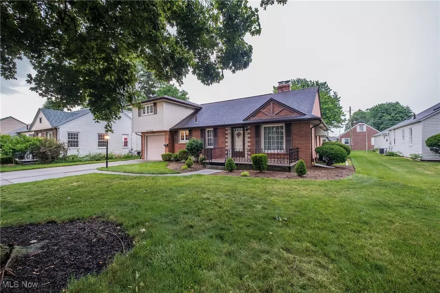 4658 7th ST SW, Canton, OH 44710