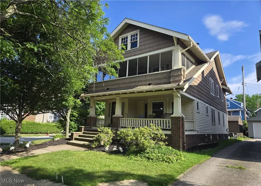 17603 Archdale AVE, Lakewood, OH 44107