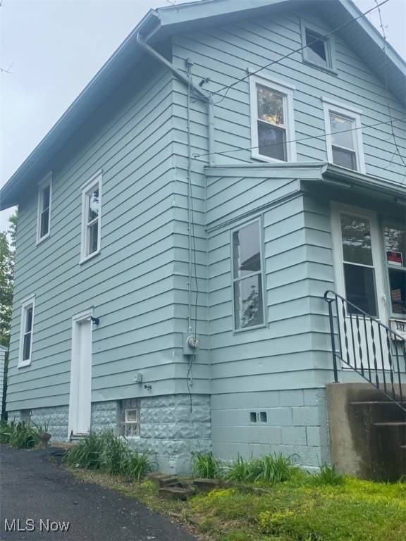 1371 Laffer AVE, Akron, OH 44305