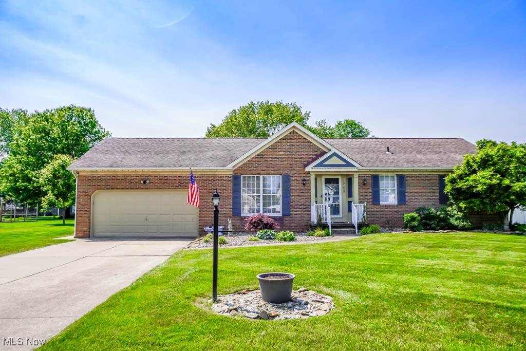 1769 Clearbrook RD NW, Massillon, OH 44646